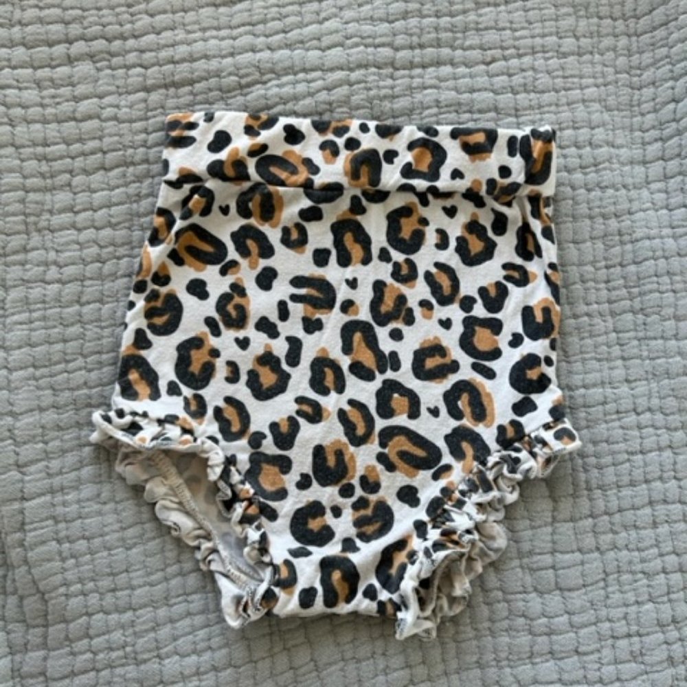 Spearmint Love leopard shorties